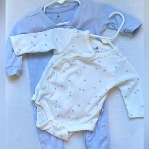 Baby Gap Star Print Baby Bodysuit & Footed One-piece (Sizes 0-3 Months)